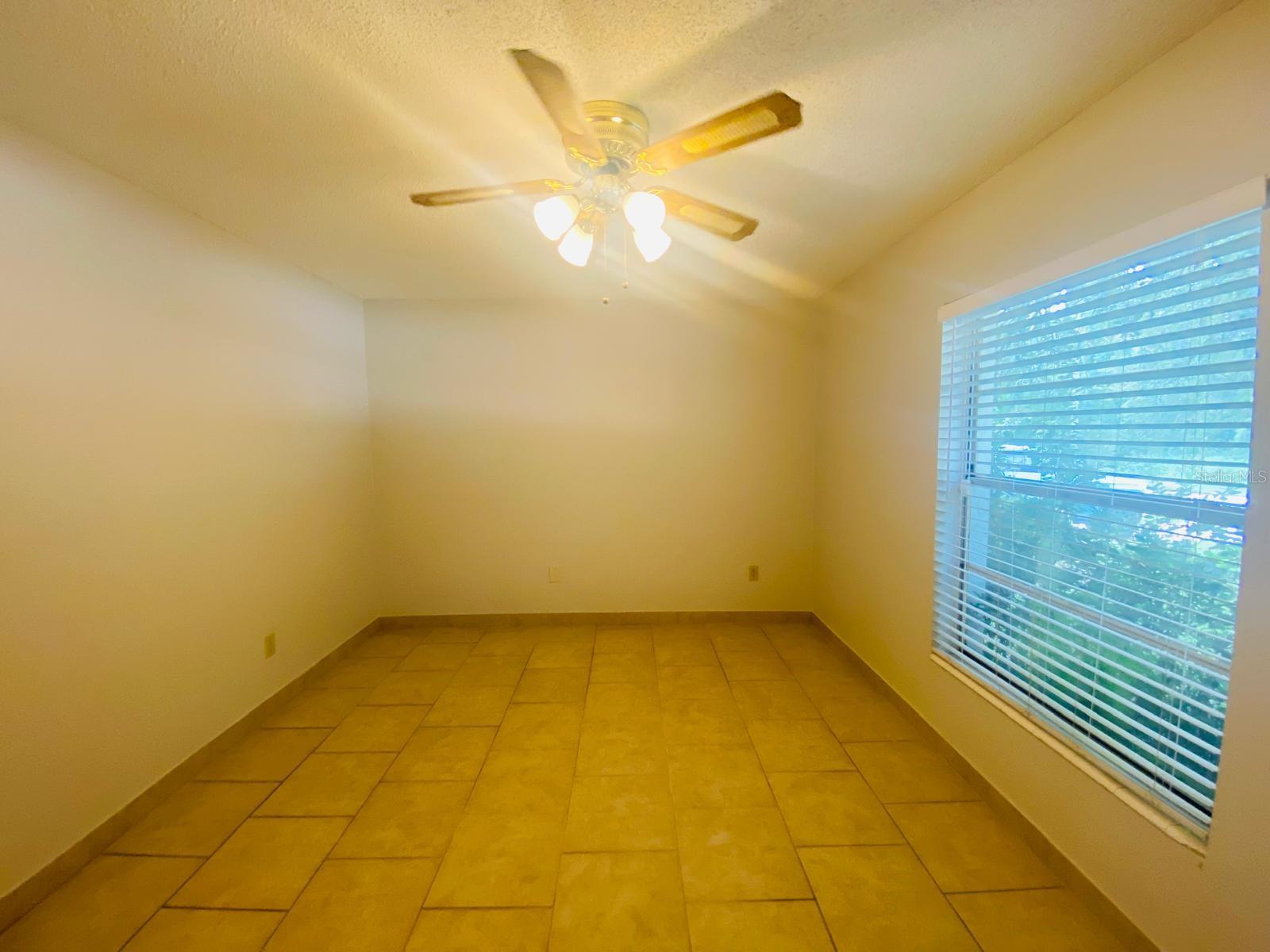 Image 17 of 32 For 602 Nicole Boulevard
