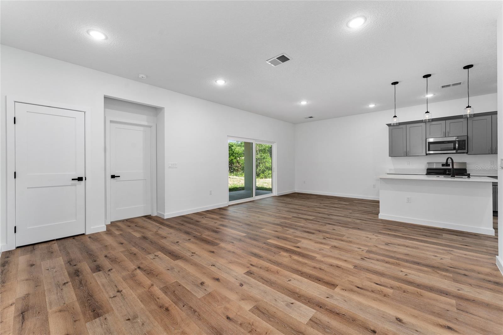 Image 14 of 44 For 7104 Maltese Drive