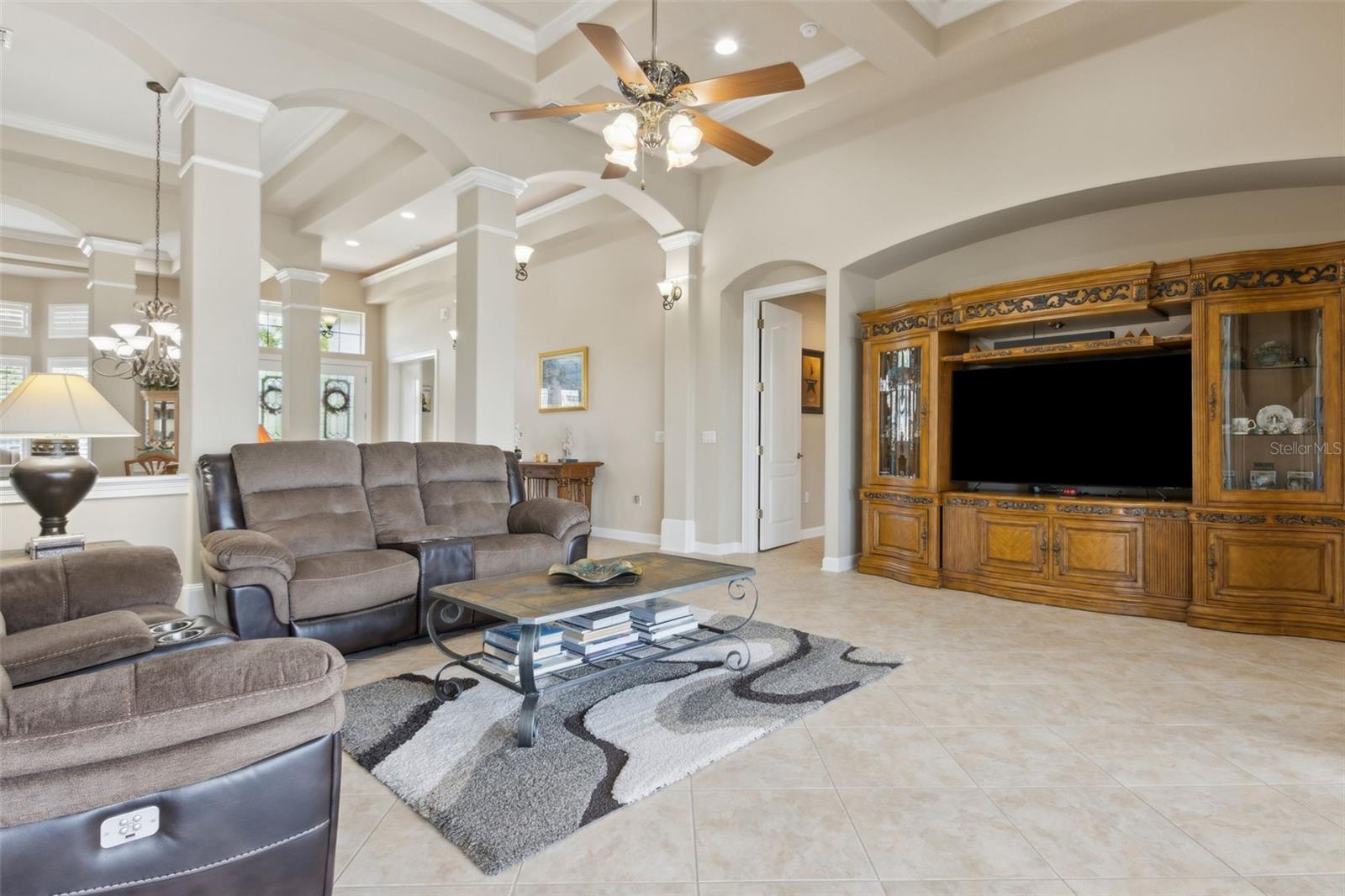 Image 20 of 78 For 724 Duff Dr  