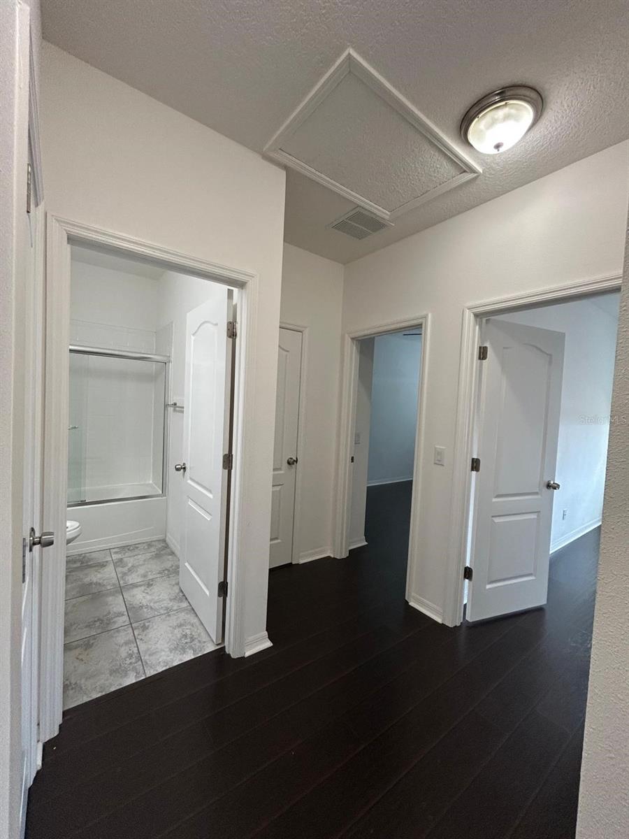 Image 11 of 18 For 11464 Center Lake Drive
