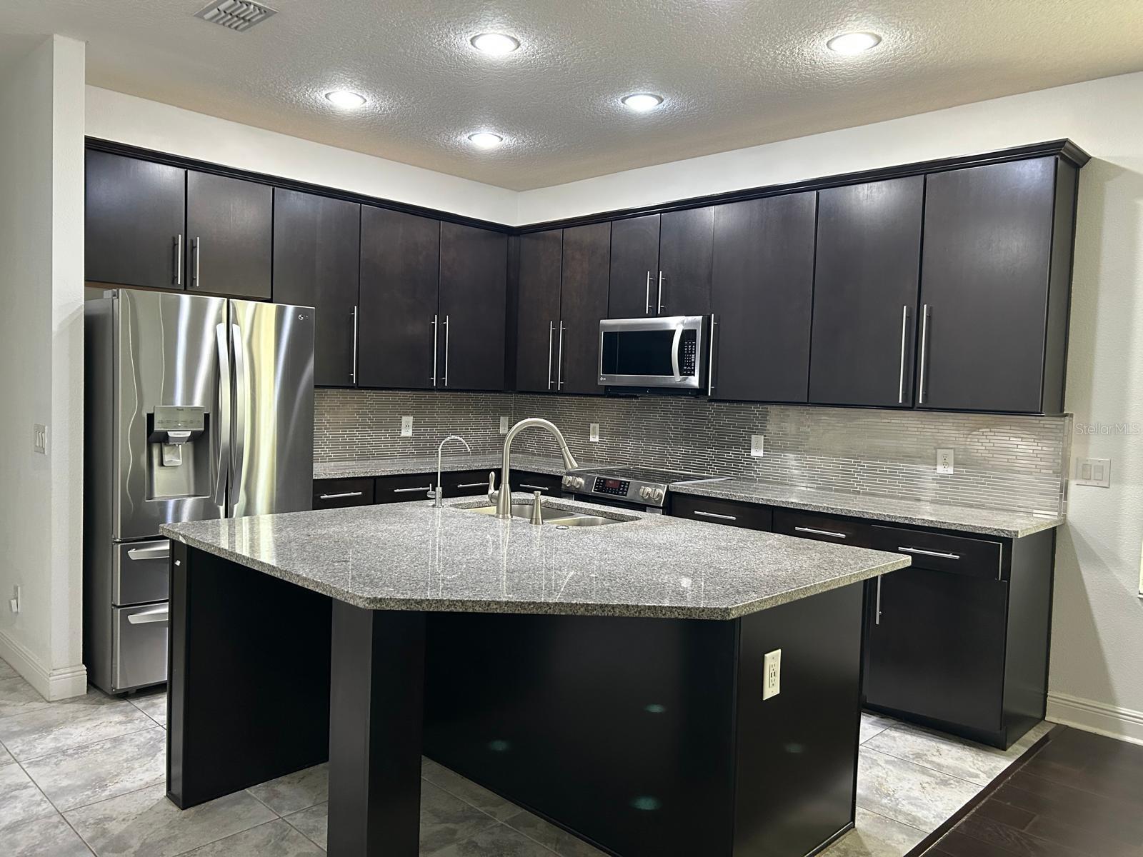 Image 2 of 18 For 11464 Center Lake Drive