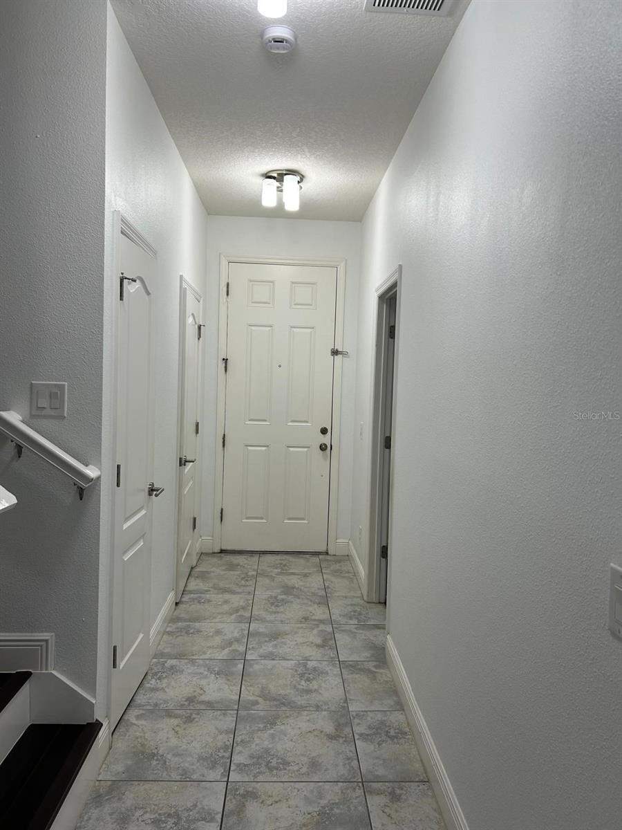 Image 4 of 18 For 11464 Center Lake Drive