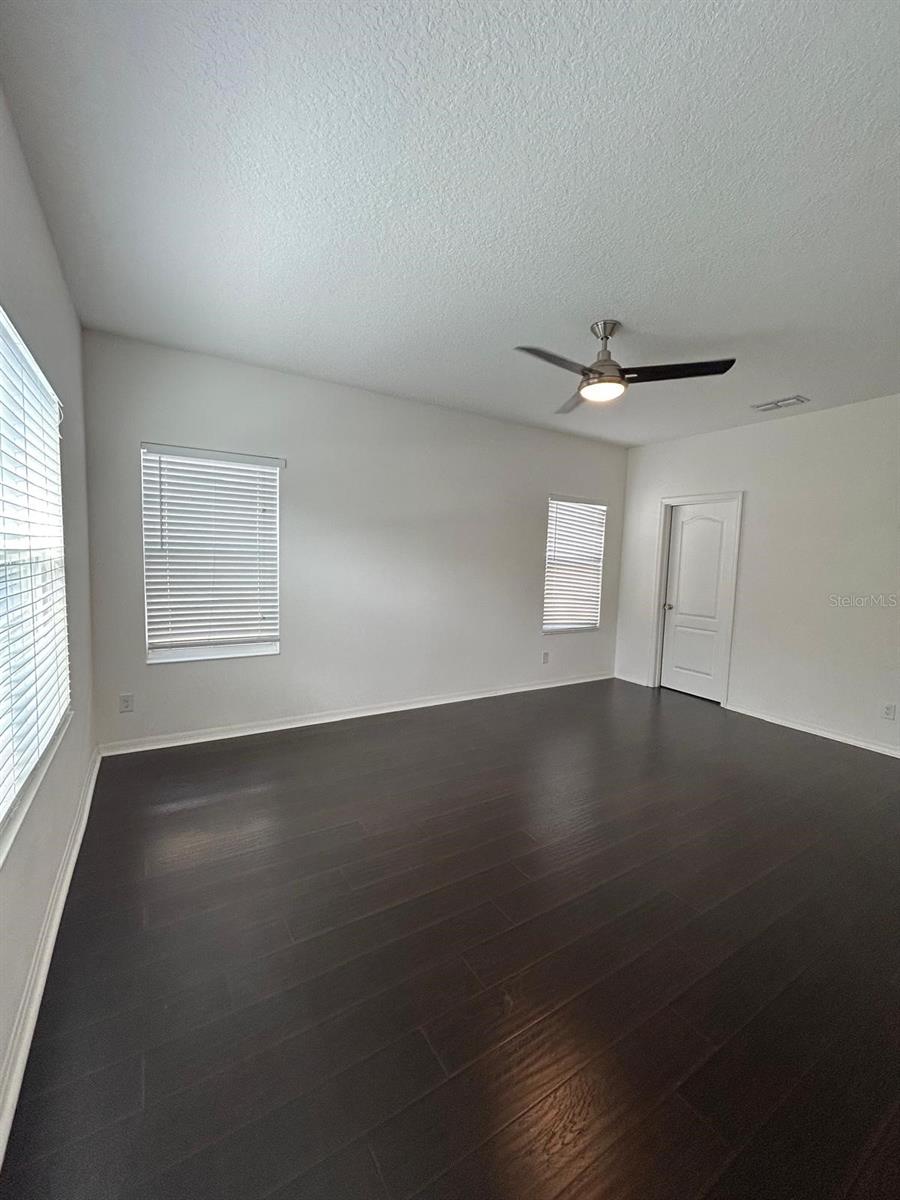 Image 9 of 18 For 11464 Center Lake Drive
