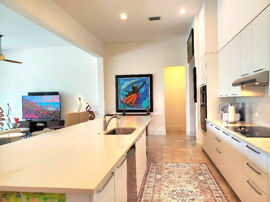 Image 4 of 13 For 14835 Dockside Lane