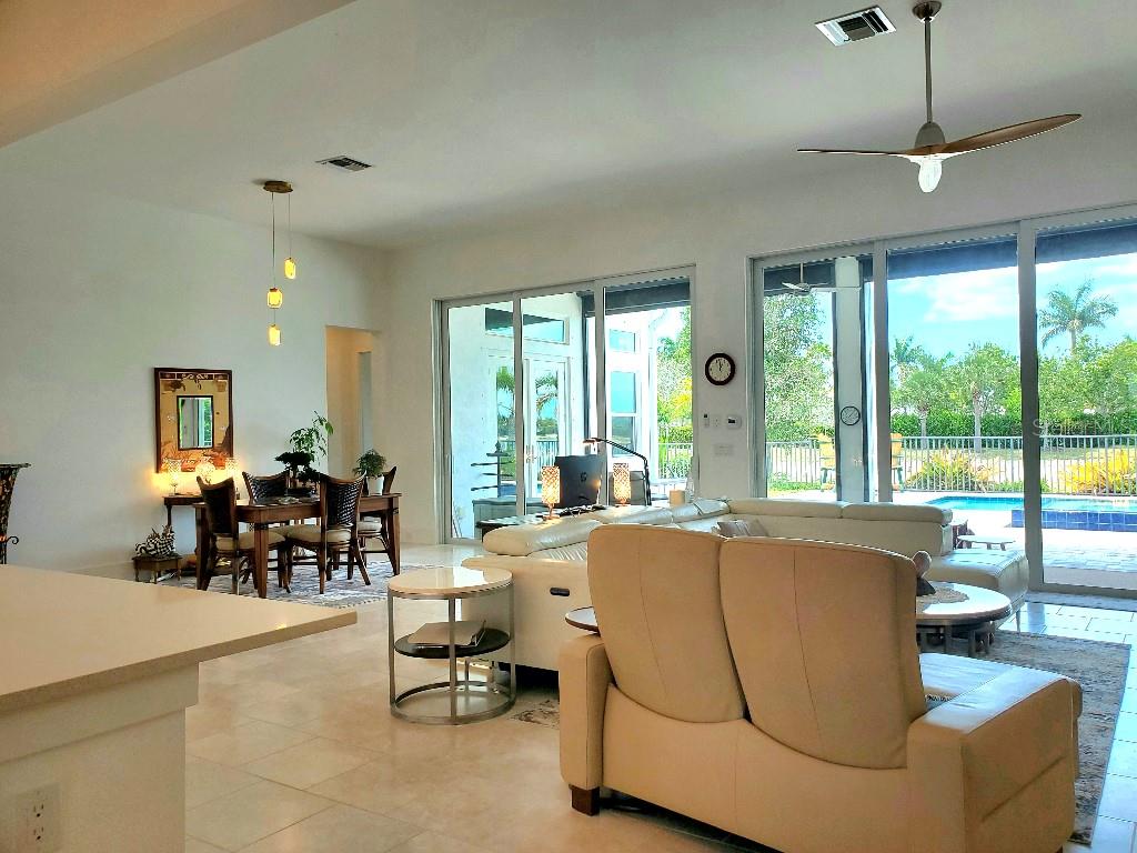 Image 5 of 13 For 14835 Dockside Lane
