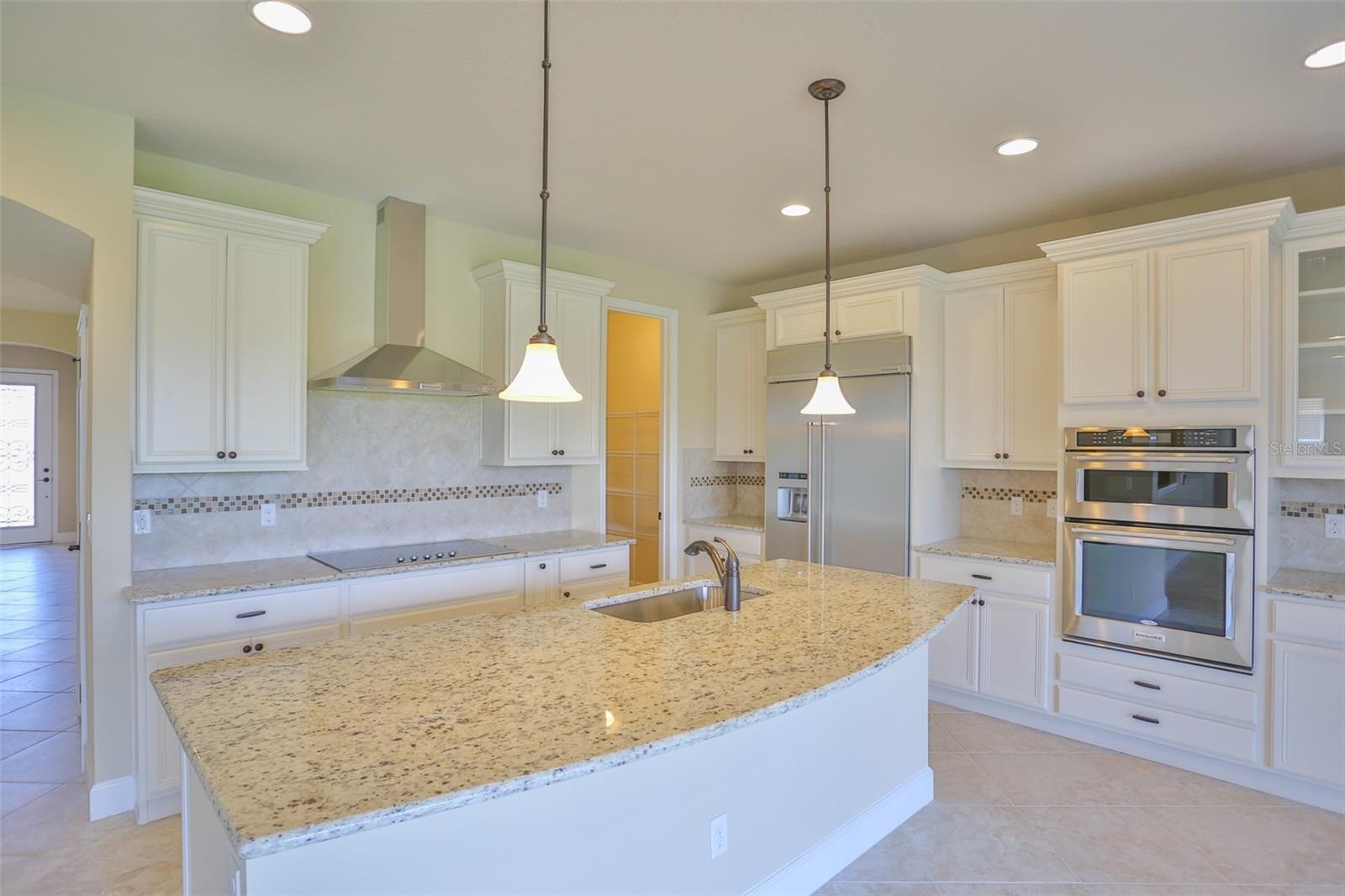 Image 11 of 35 For 12124 Uleta Lane