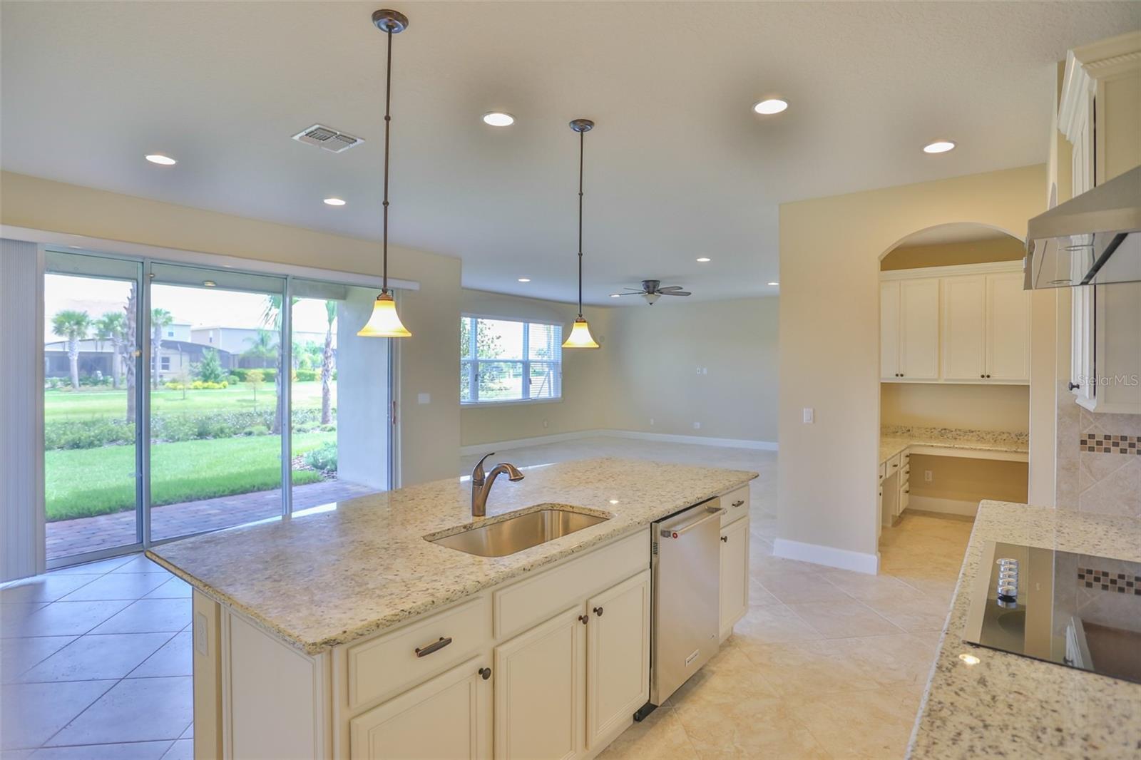 Image 12 of 35 For 12124 Uleta Lane