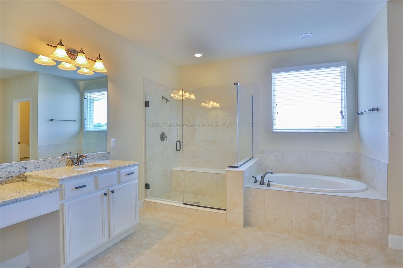 Image 20 of 35 For 12124 Uleta Lane