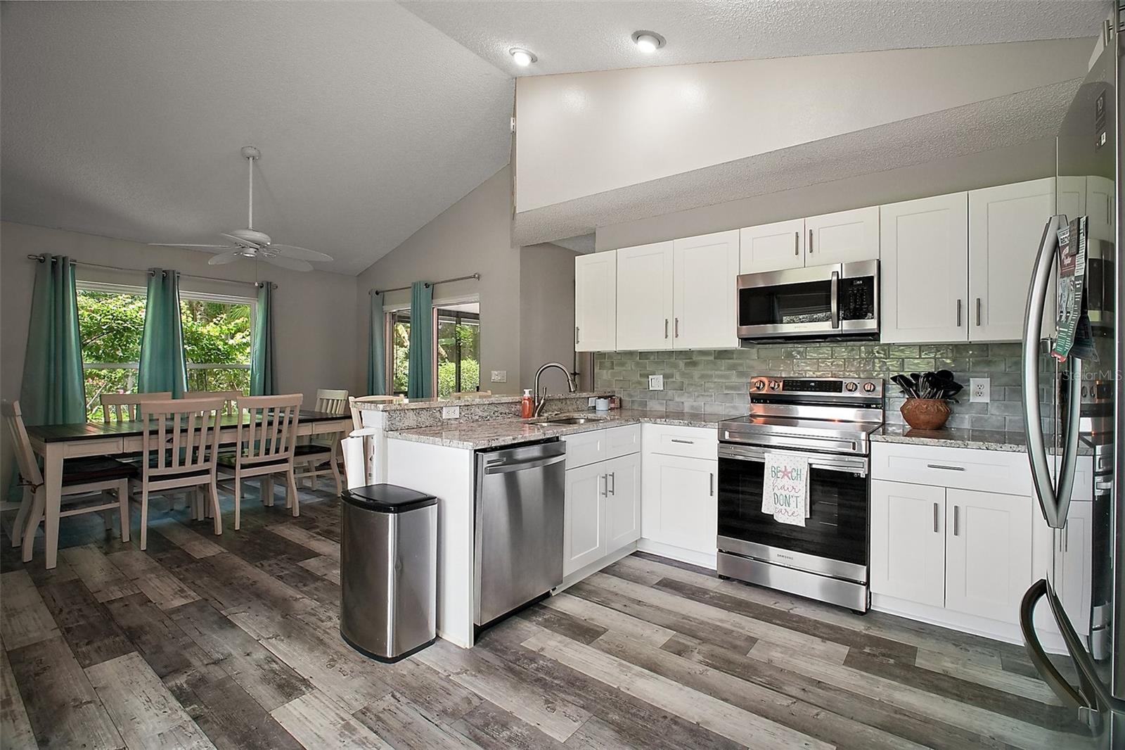 Image 4 of 40 For 612 Heron Bay Drive