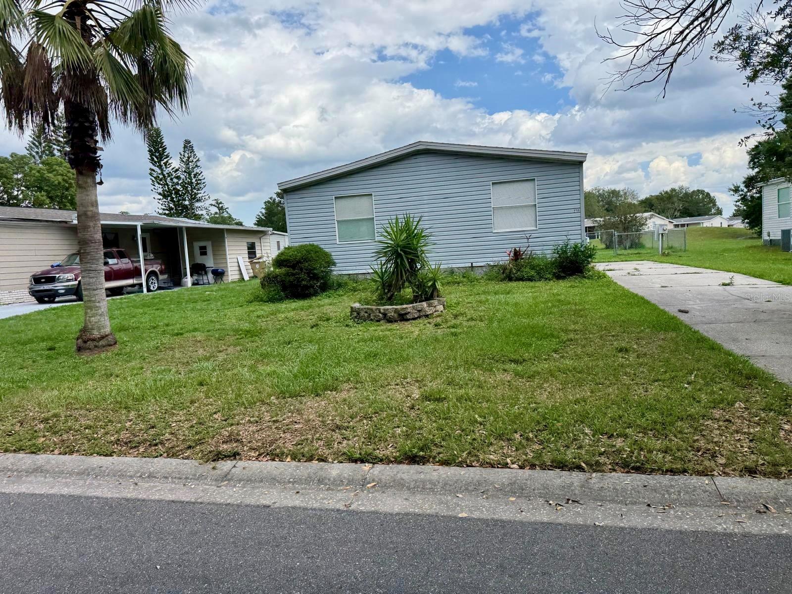 Image 4 of 27 For 2711 Cranmoor Drive