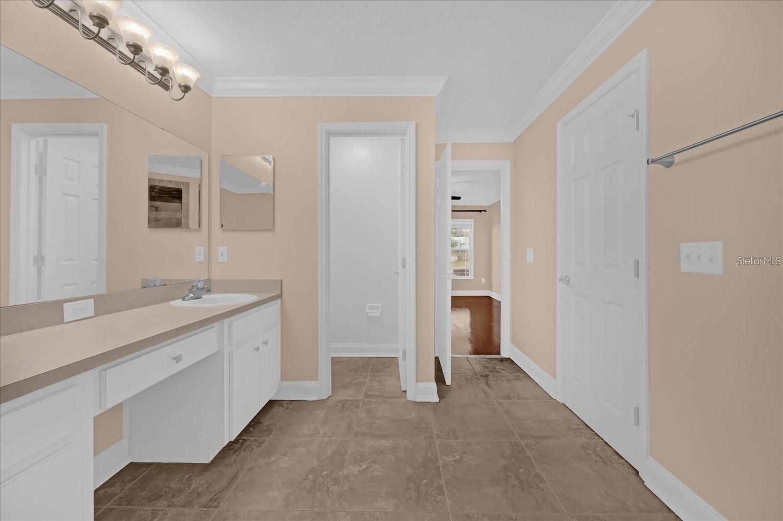 Image 16 of 24 For 3499 Summerwood Way