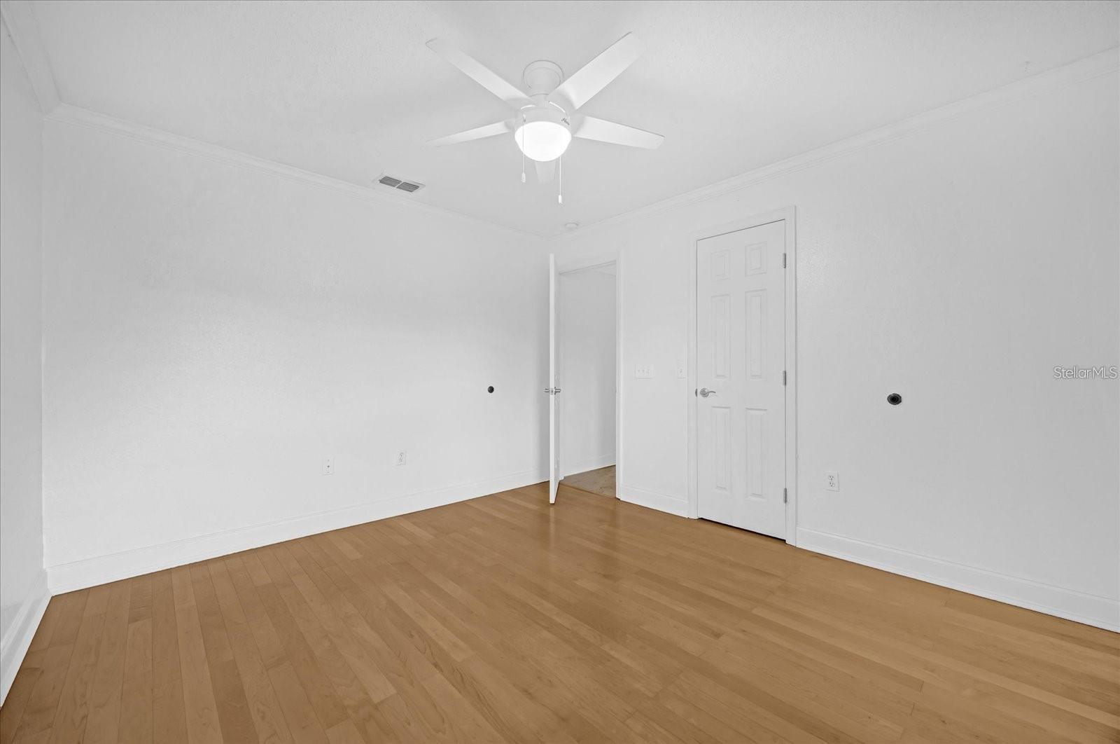Image 19 of 24 For 3499 Summerwood Way