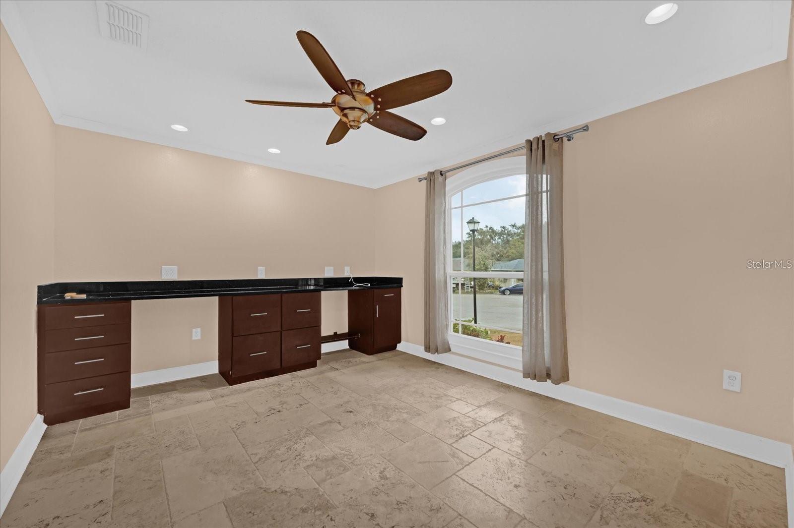 Image 4 of 24 For 3499 Summerwood Way