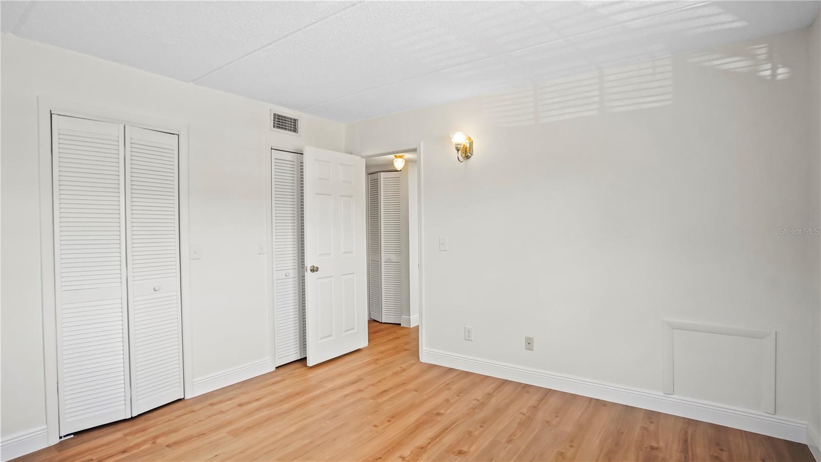 Image 13 of 21 For 1100 Caroline Street 107