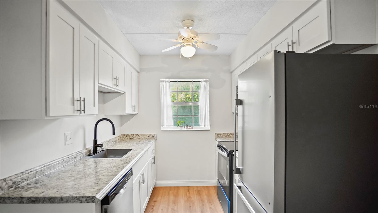 Image 5 of 21 For 1100 Caroline Street 107