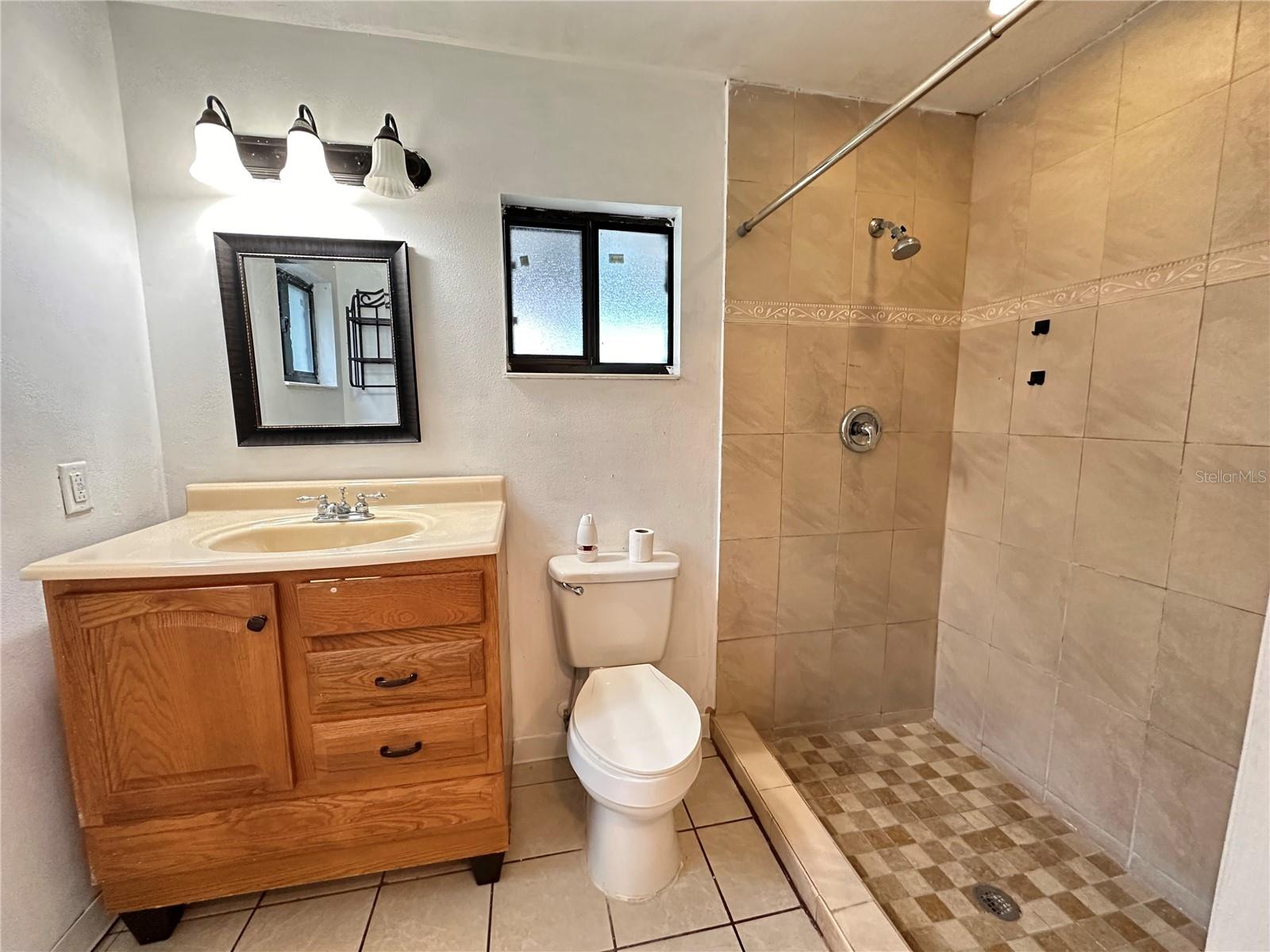 Image 10 of 26 For 2829 Sanford Avenue