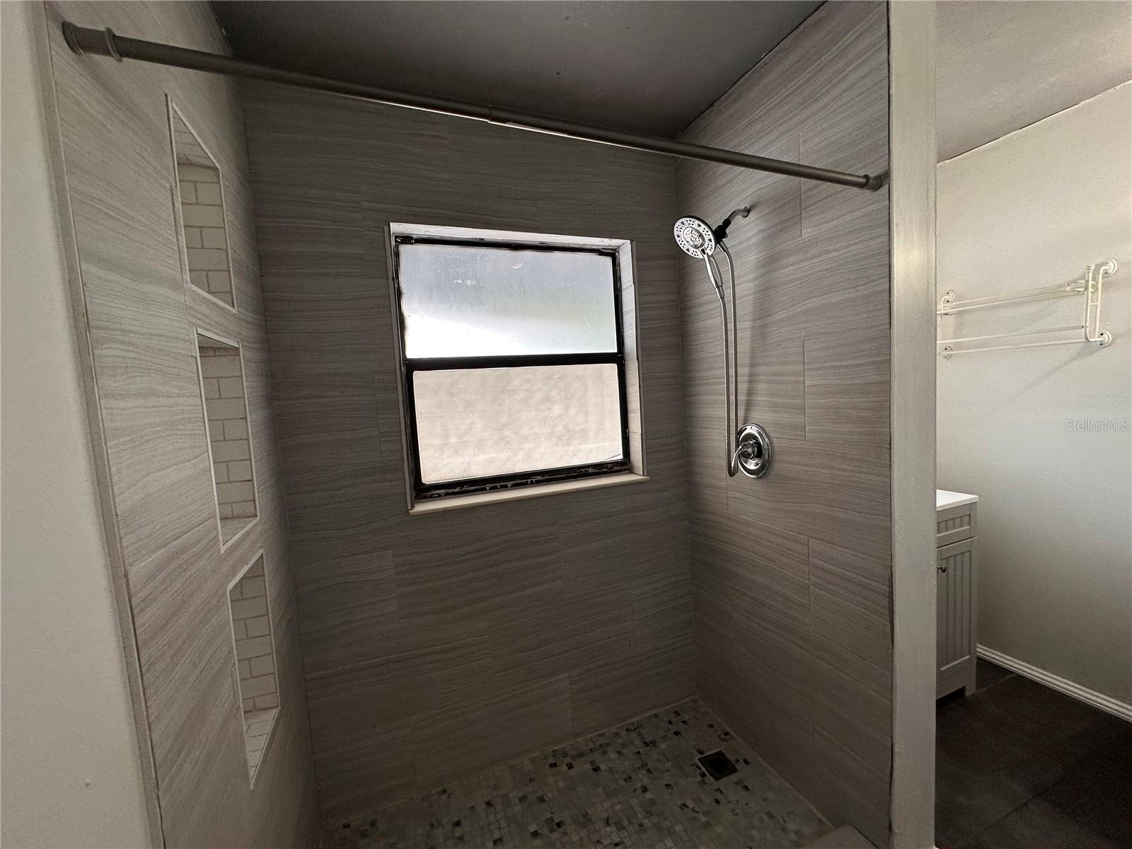 Image 14 of 26 For 2829 Sanford Avenue