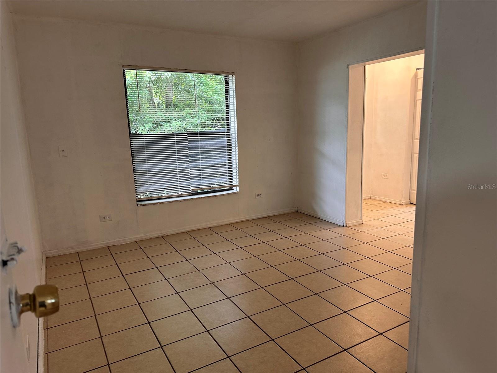 Image 8 of 26 For 2829 Sanford Avenue