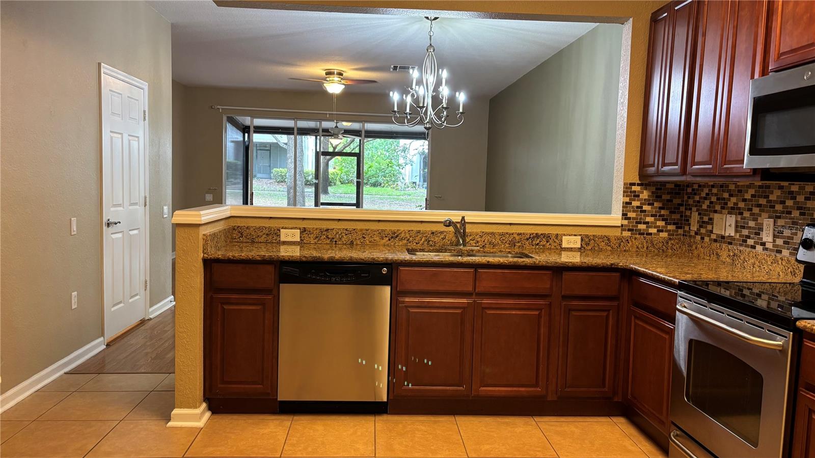 Image 6 of 36 For 6845 Slaven Drive