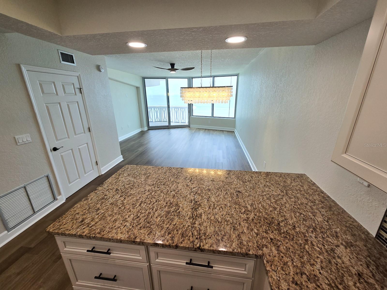 Image 10 of 35 For 1133 Ocean Shore Boulevard 606