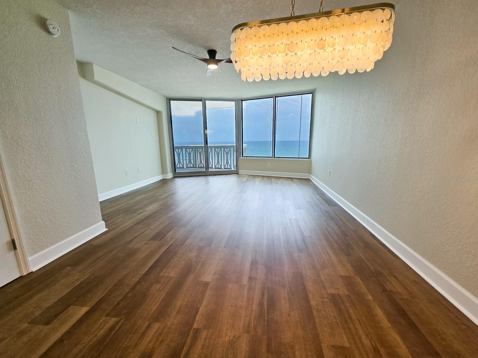 Image 11 of 35 For 1133 Ocean Shore Boulevard 606