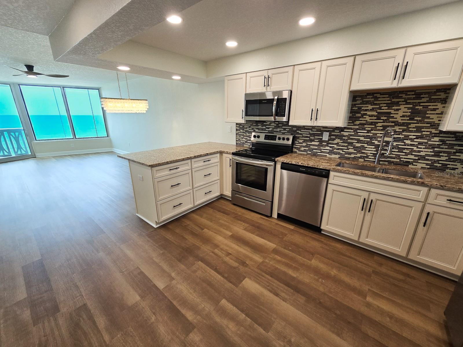 Image 3 of 35 For 1133 Ocean Shore Boulevard 606