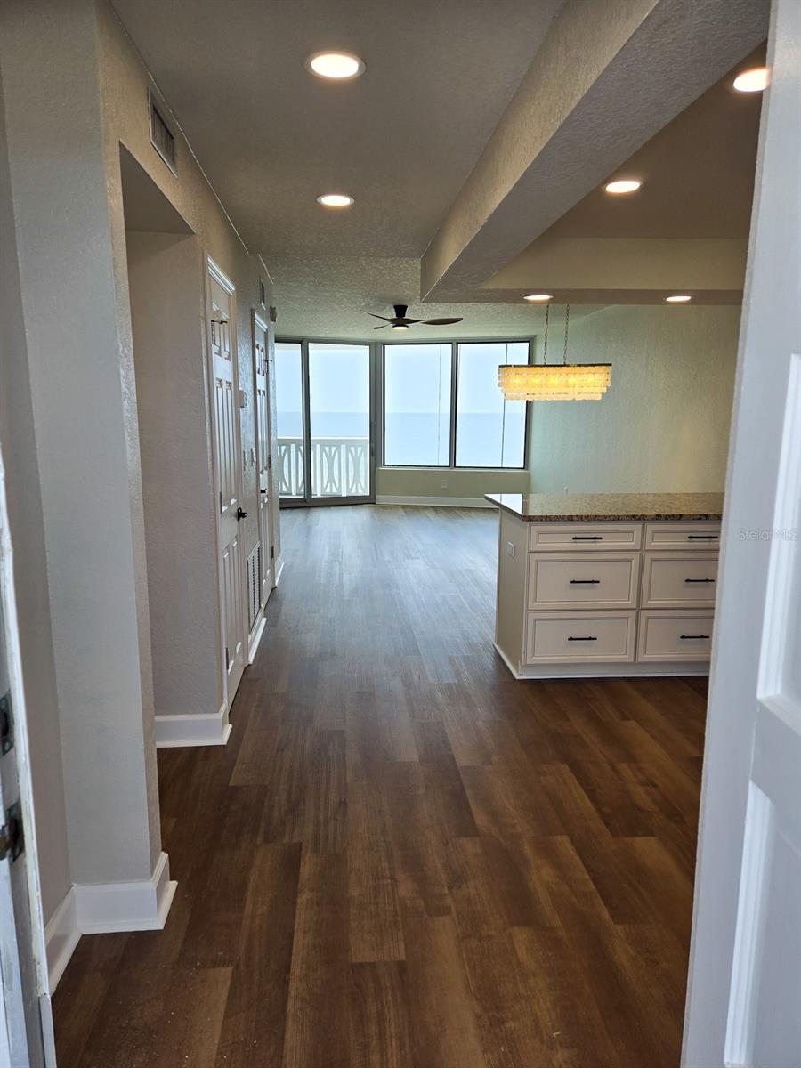 Image 4 of 35 For 1133 Ocean Shore Boulevard 606