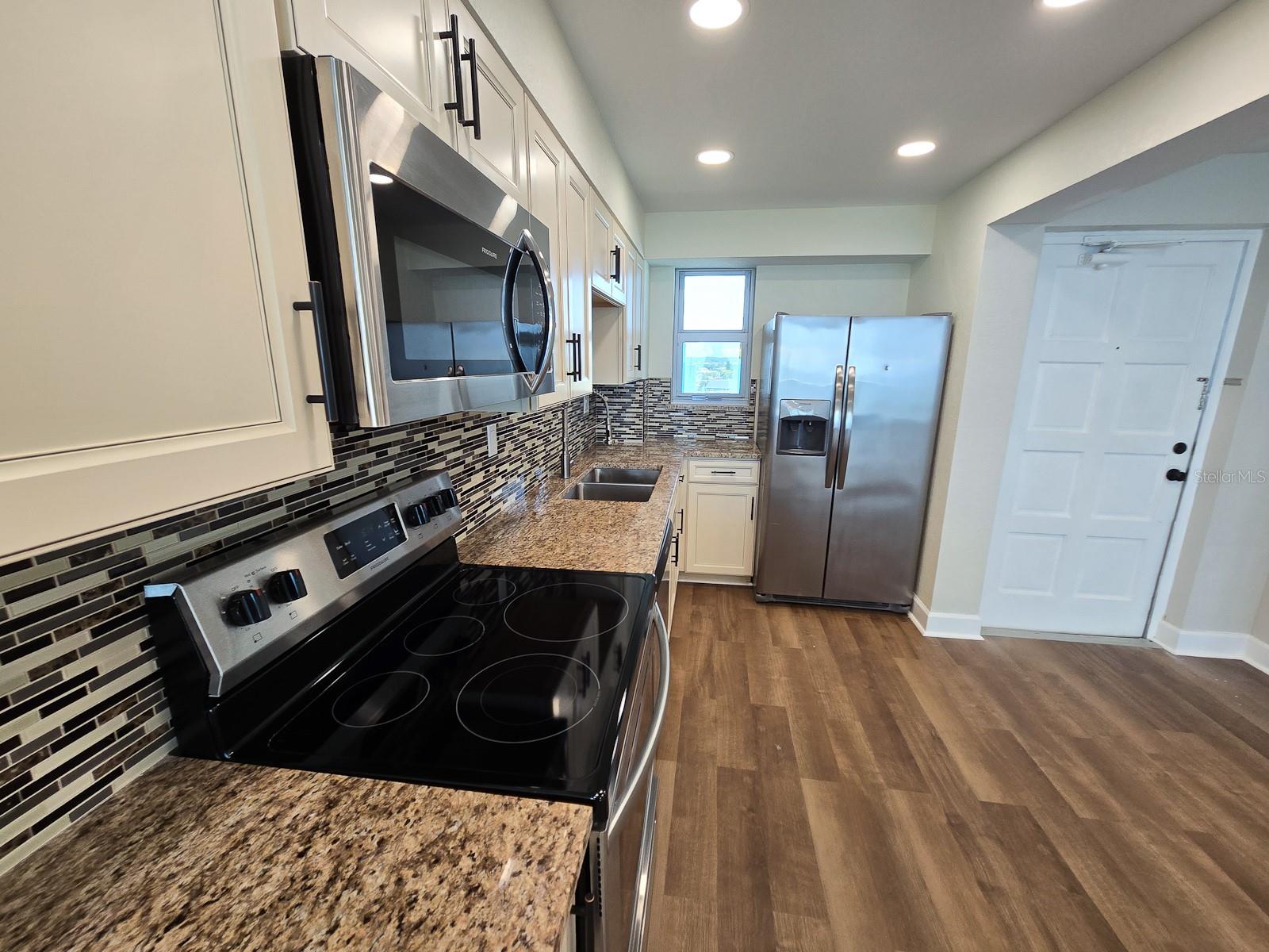 Image 8 of 35 For 1133 Ocean Shore Boulevard 606