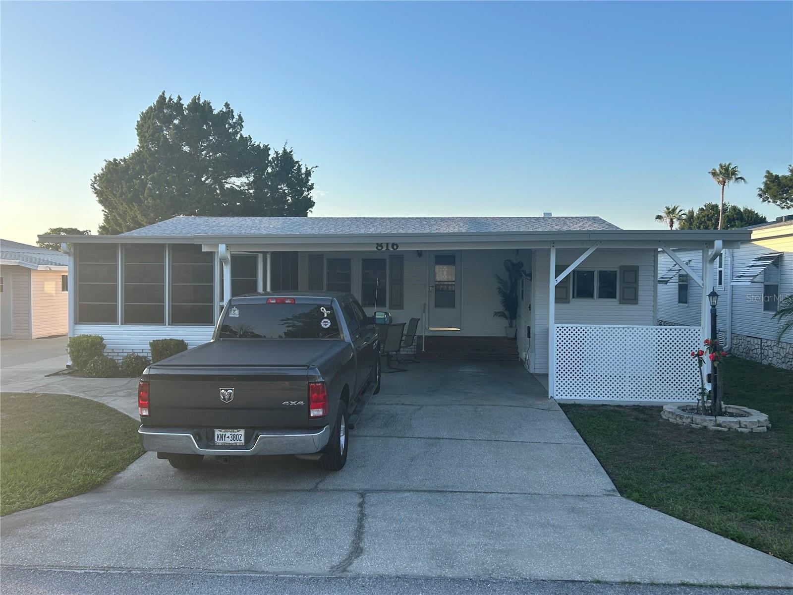Image 4 of 35 For 816 Polo Park East Boulevard