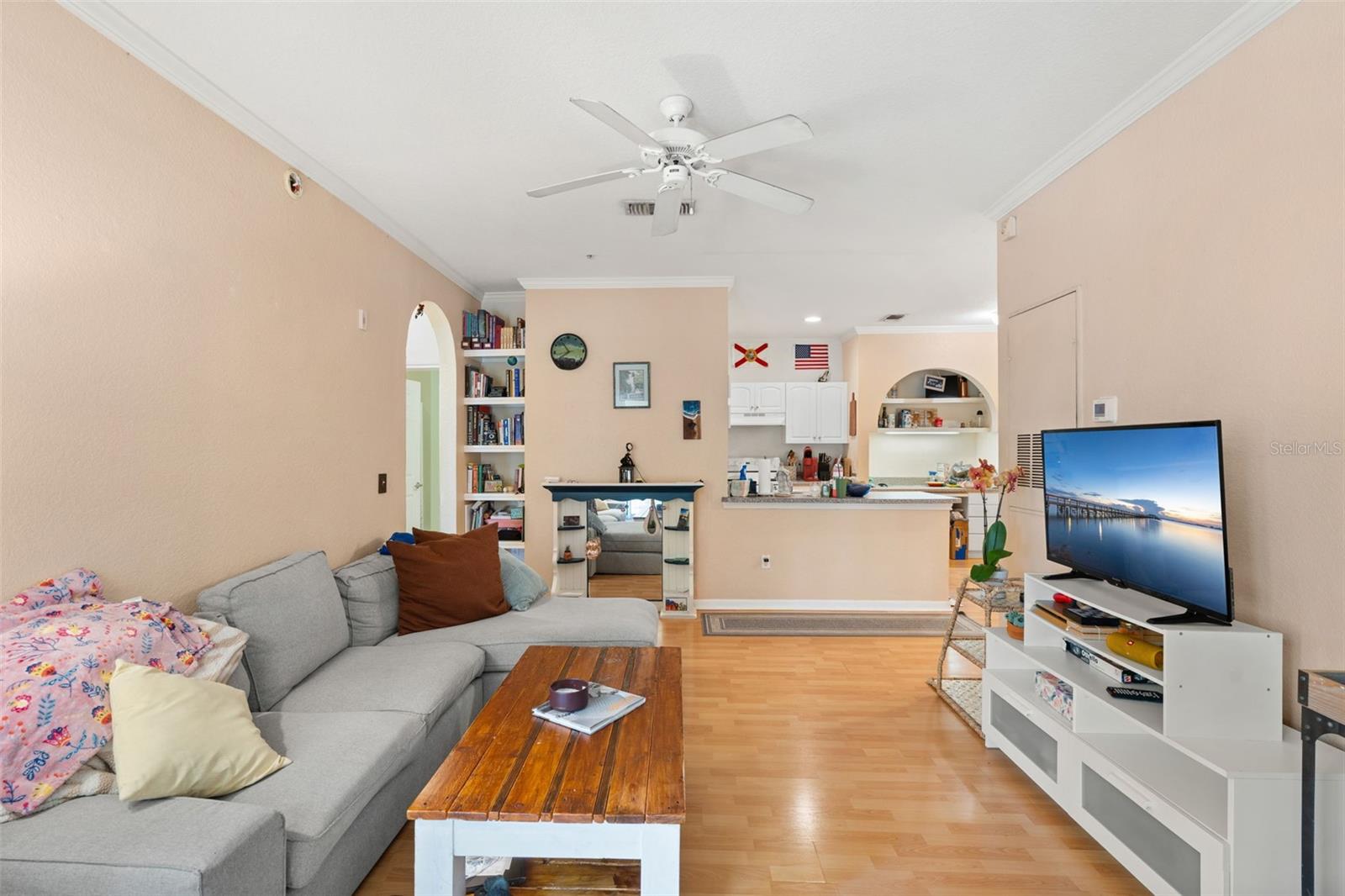Image 12 of 31 For 860 Orange Avenue 323