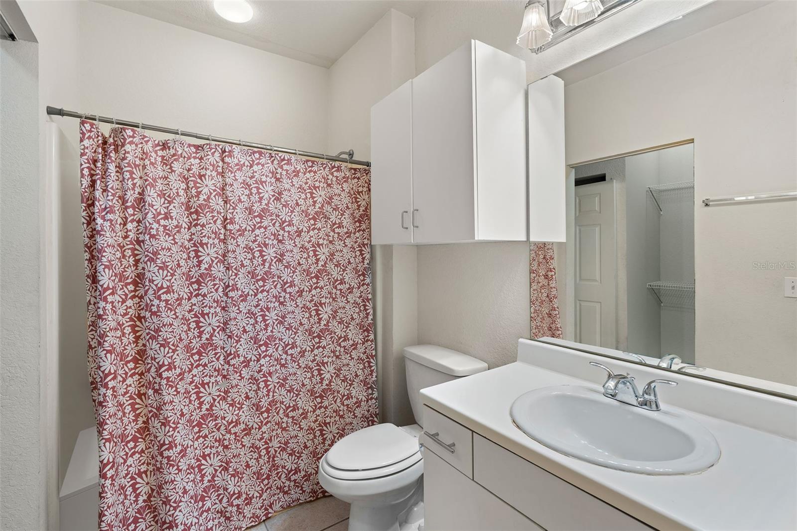 Image 16 of 31 For 860 Orange Avenue 323