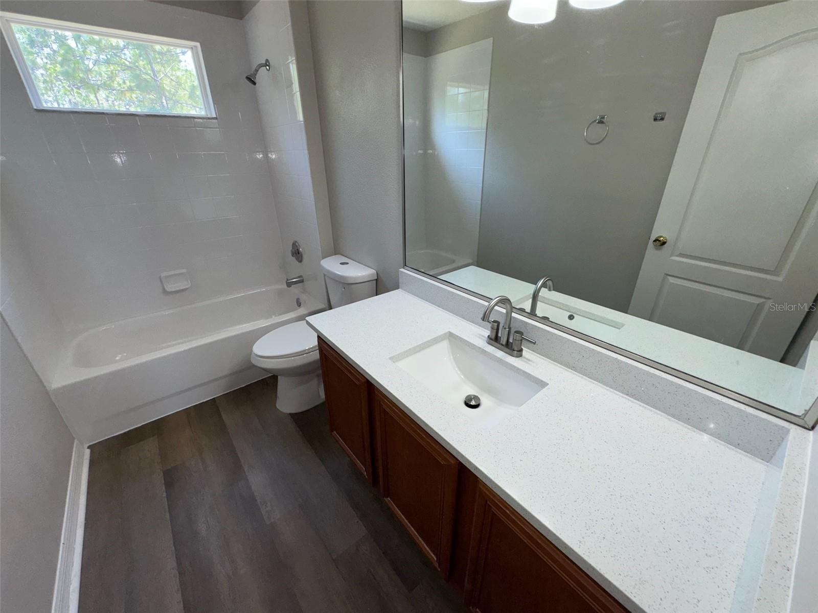 Image 19 of 24 For 3707 Andover Cay Boulevard