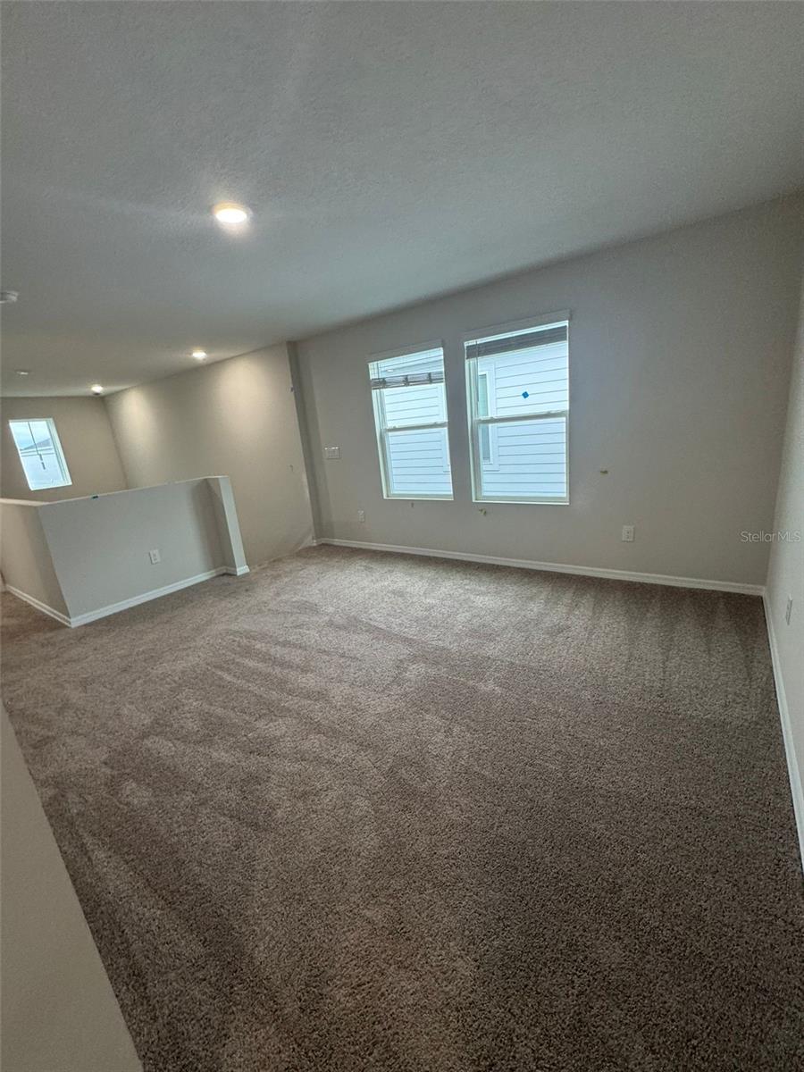 Image 21 of 36 For 37314 Sagemoor Drive
