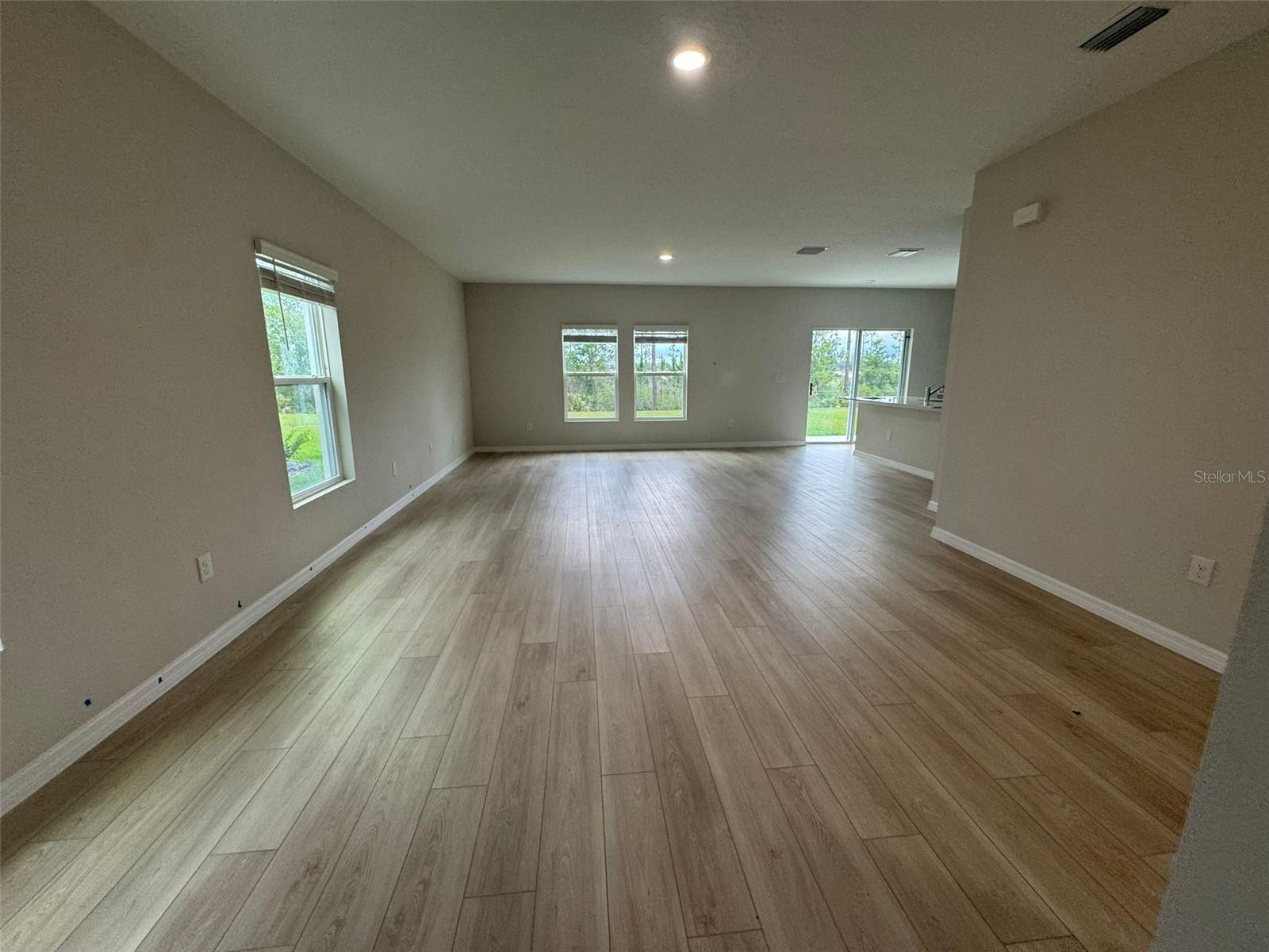 Image 5 of 36 For 37314 Sagemoor Drive