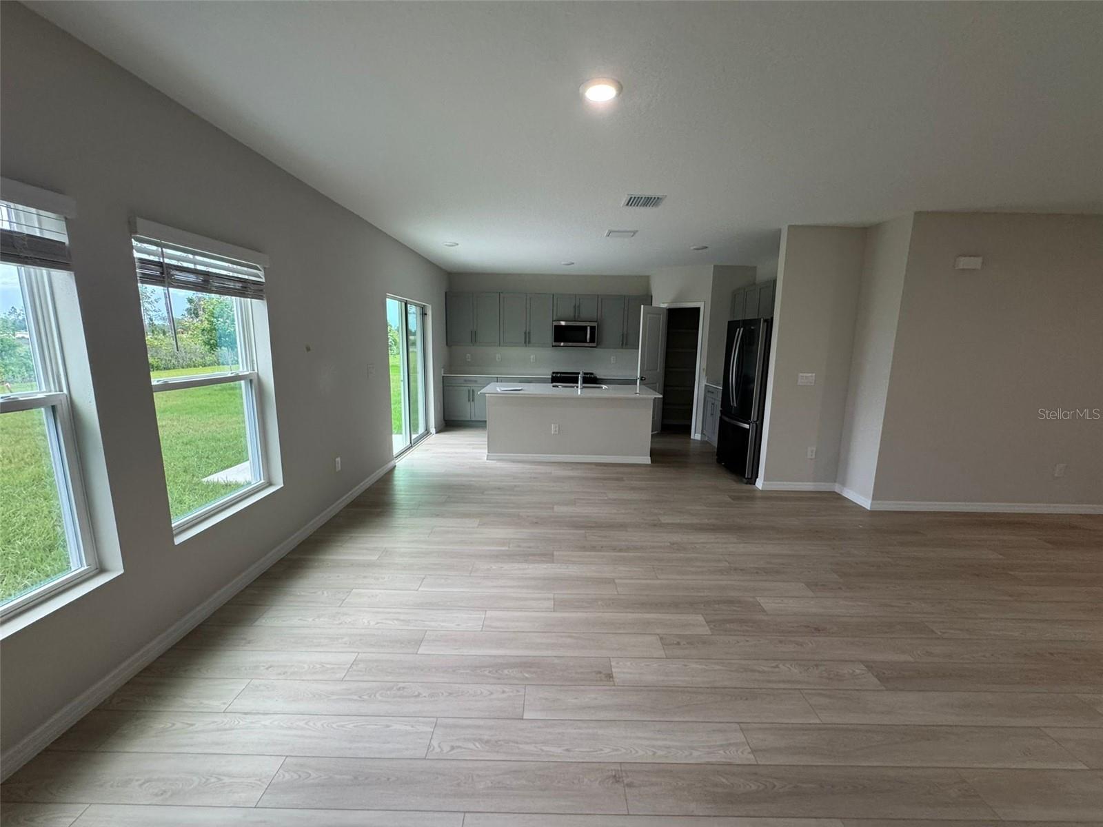 Image 7 of 36 For 37314 Sagemoor Drive