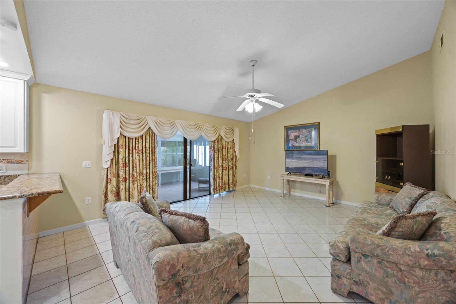 Image 15 of 28 For 4527 Sandhurst Drive
