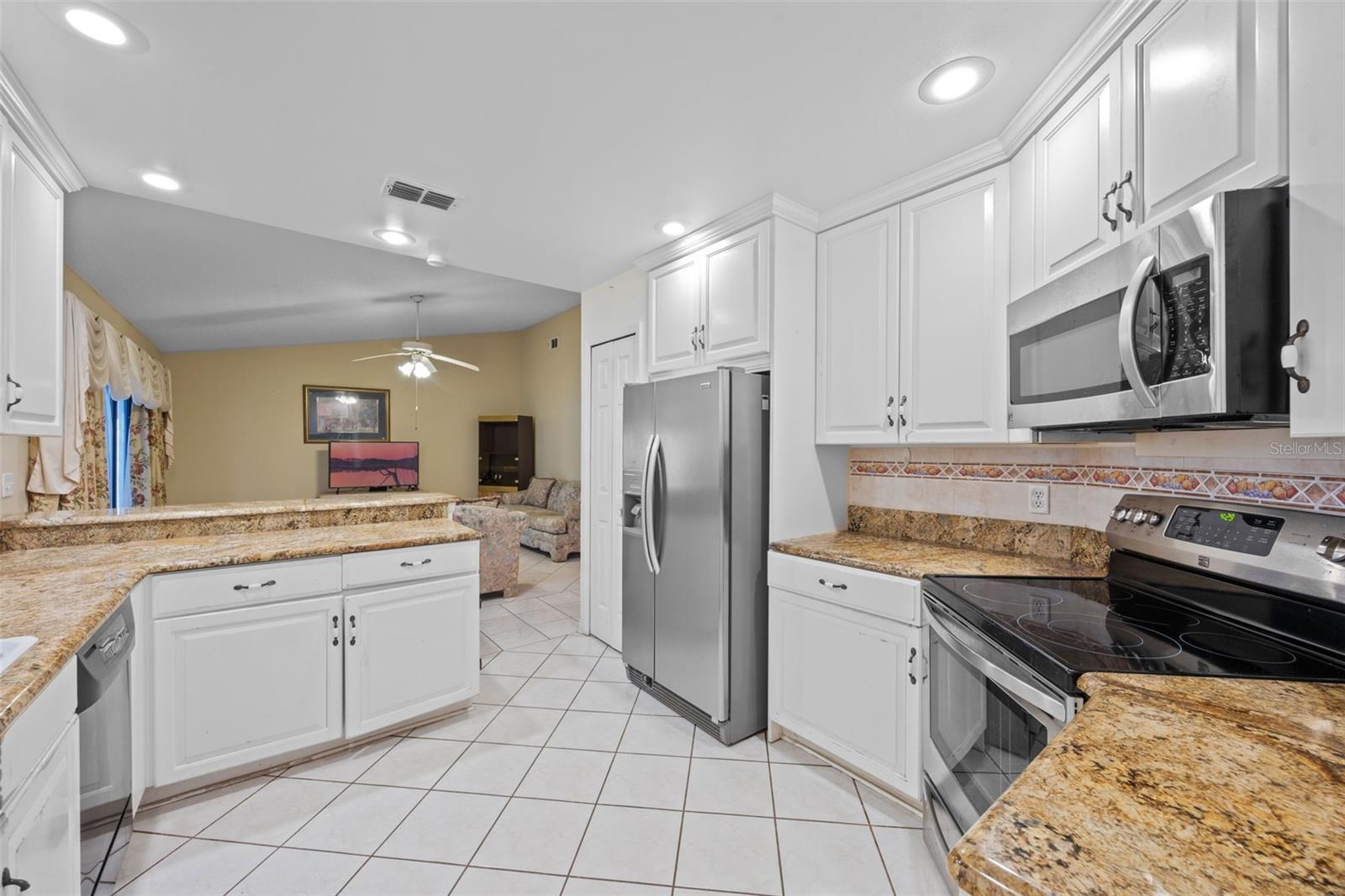 Image 16 of 28 For 4527 Sandhurst Drive