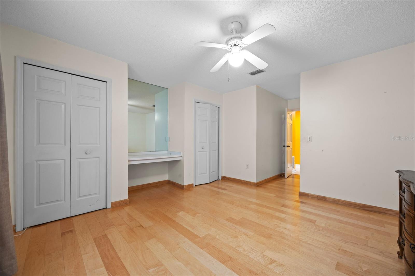 Image 19 of 28 For 4527 Sandhurst Drive