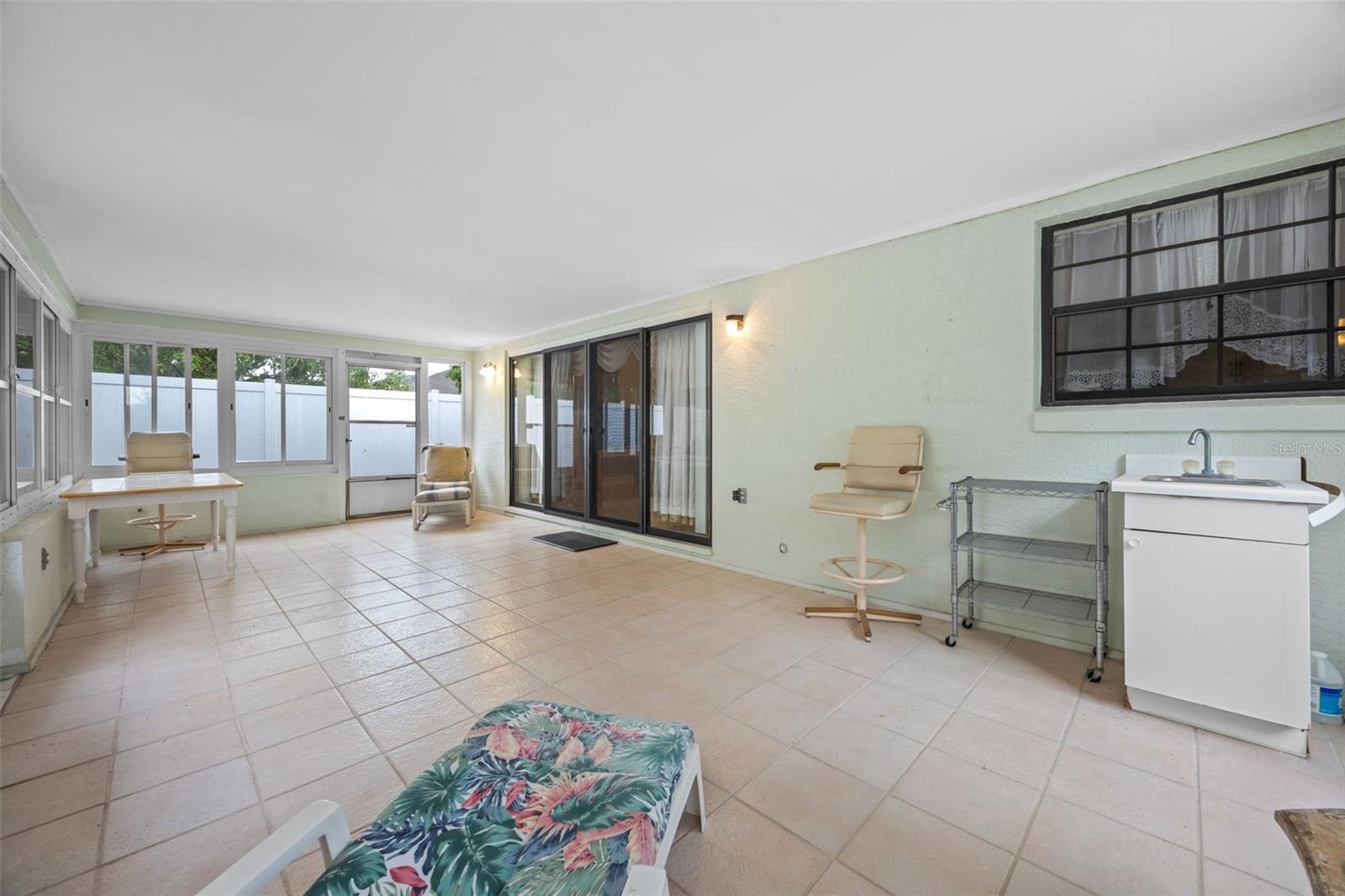 Image 27 of 28 For 4527 Sandhurst Drive