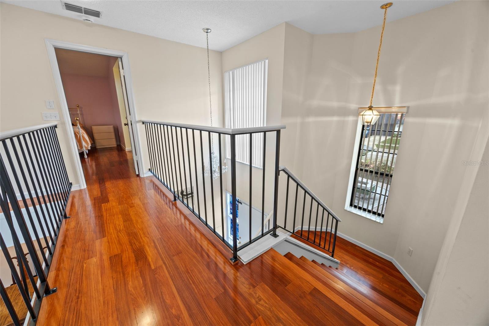 Image 8 of 28 For 4527 Sandhurst Drive