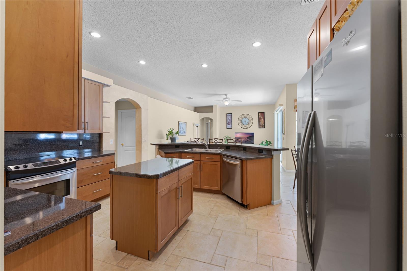 Image 12 of 31 For 821 Shallow Brook Avenue