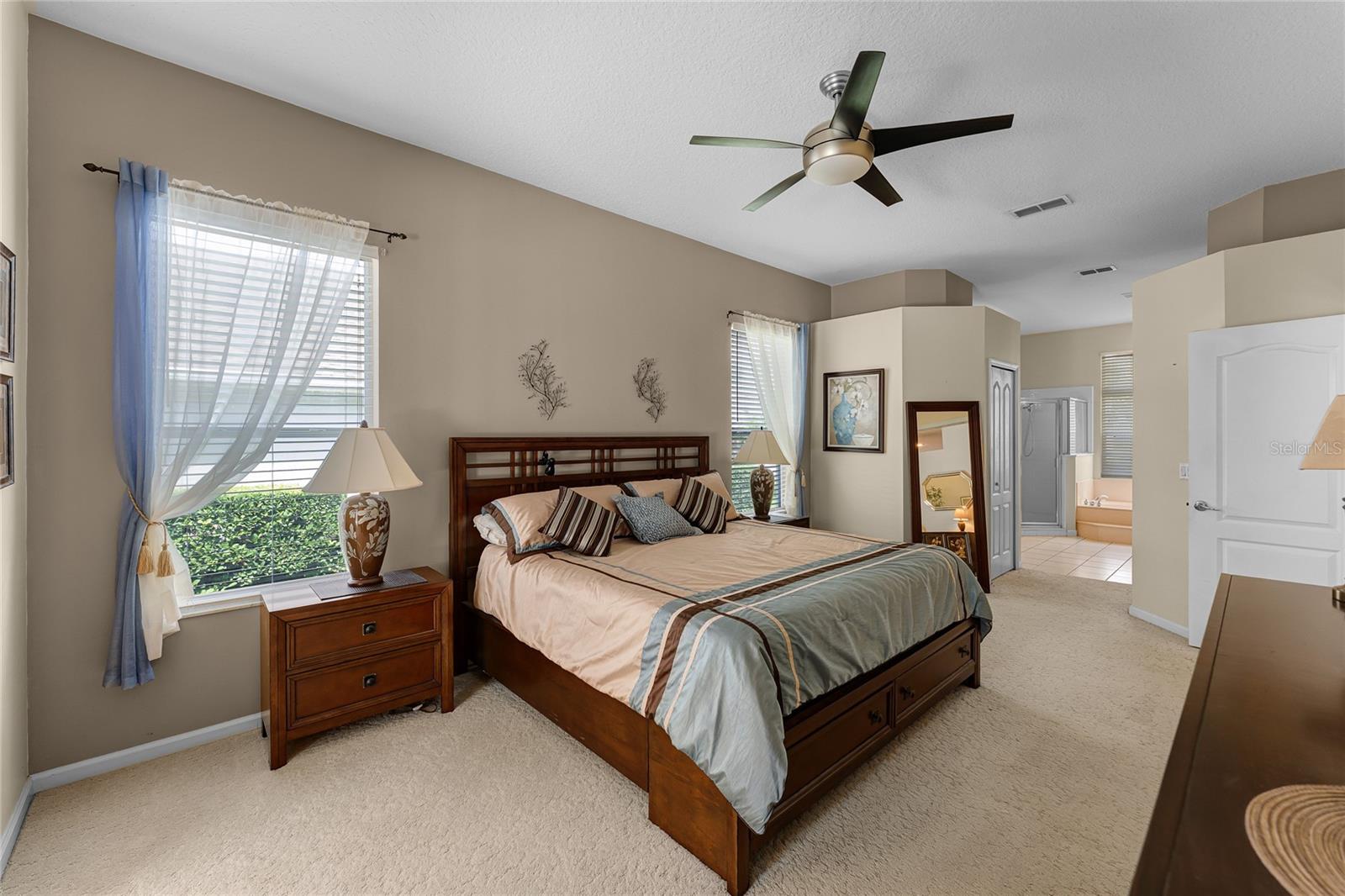 Image 17 of 31 For 821 Shallow Brook Avenue