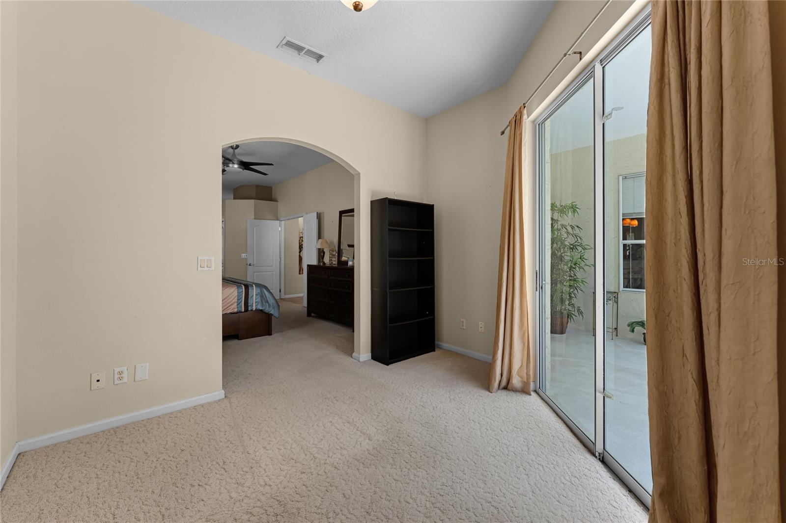 Image 18 of 31 For 821 Shallow Brook Avenue