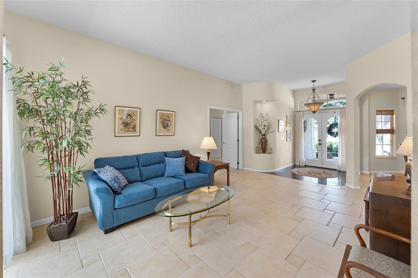 Image 5 of 31 For 821 Shallow Brook Avenue