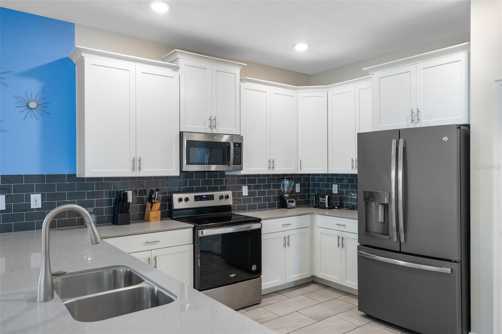 Image 6 of 63 For 8807 Interlocking Court