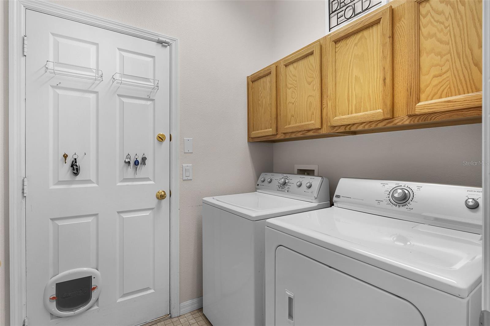 Image 33 of 42 For 532 Casanova Court