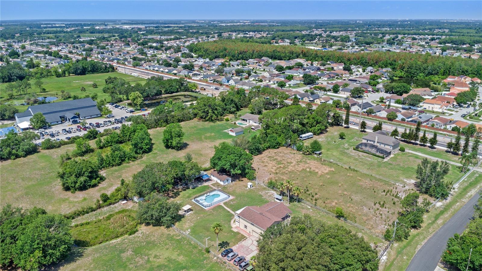 Image 70 of 75 For 2500 Derby Drive