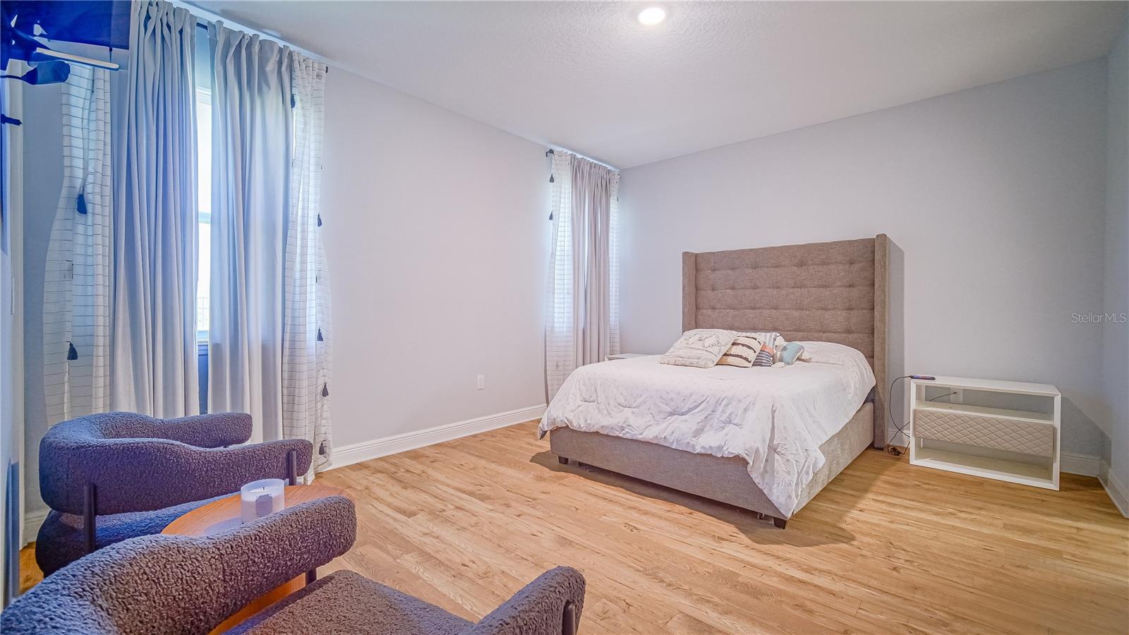 Image 19 of 34 For 18851 Rawson Street