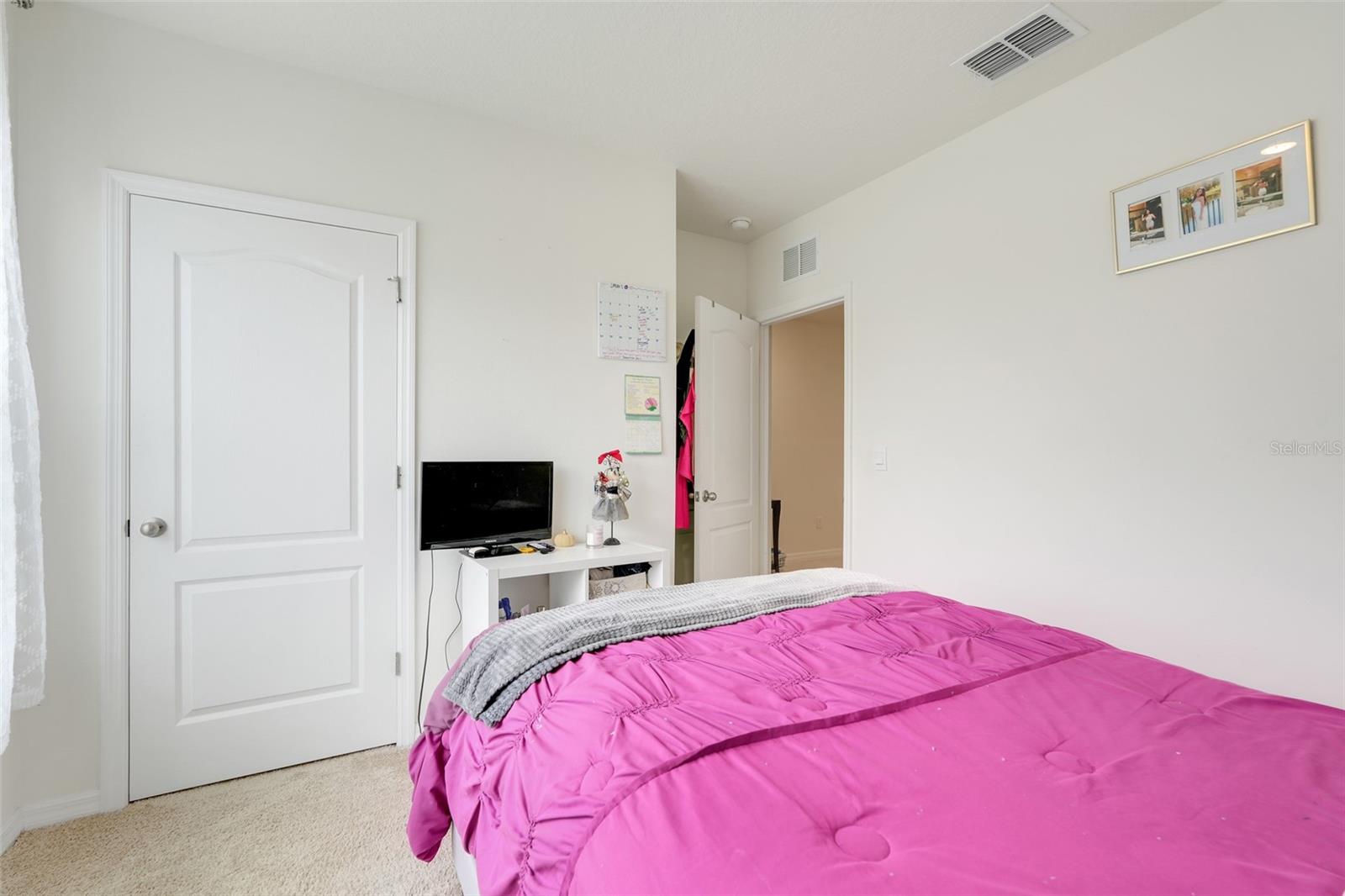 Image 17 of 32 For 11284 Amber Ridge Drive
