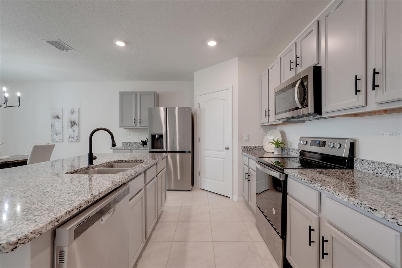 Image 5 of 32 For 11284 Amber Ridge Drive